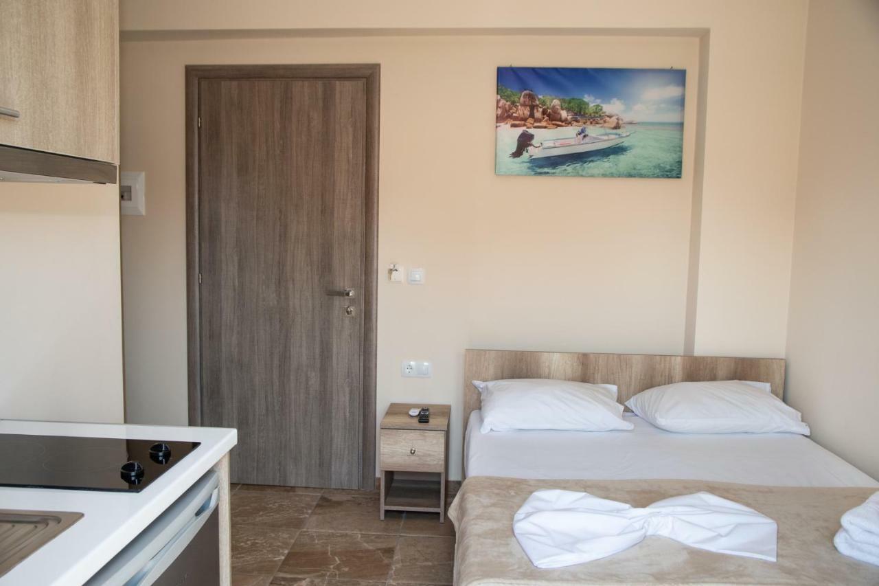 Olympic Coast Apartment Olympiakí Aktí Ngoại thất bức ảnh