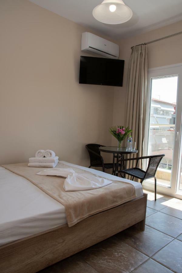 Olympic Coast Apartment Olympiakí Aktí Ngoại thất bức ảnh