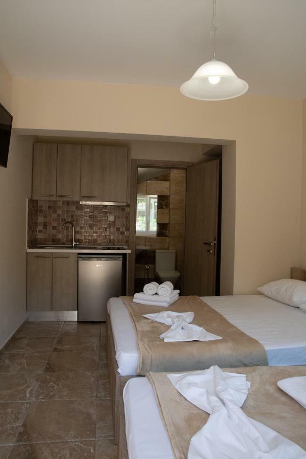 Olympic Coast Apartment Olympiakí Aktí Ngoại thất bức ảnh