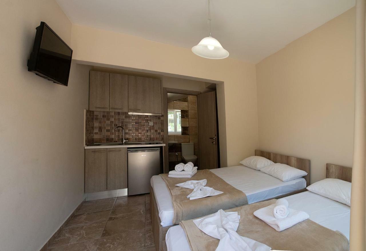 Olympic Coast Apartment Olympiakí Aktí Ngoại thất bức ảnh