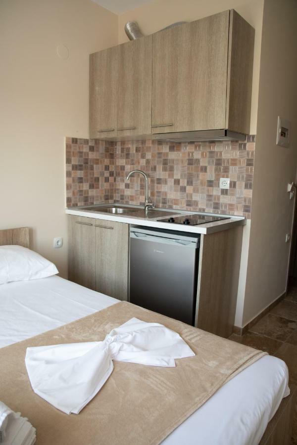 Olympic Coast Apartment Olympiakí Aktí Ngoại thất bức ảnh